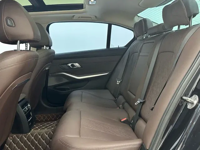 BMW 3 Series — Фото автомобиля 8