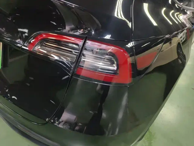 Tesla Model Y — Фото автомобиля 7