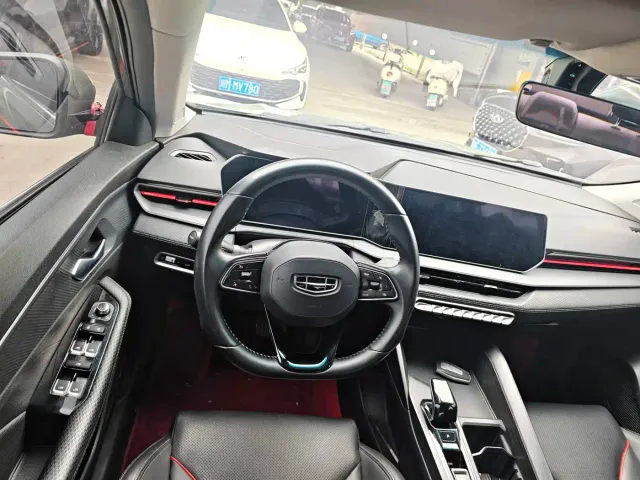 Geely Binrui — Фото автомобиля 7
