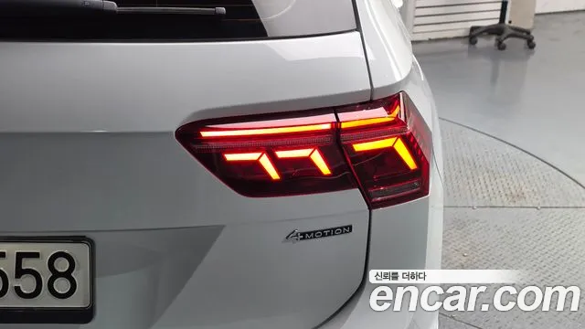 Volkswagen Tiguan — Фото автомобиля 8