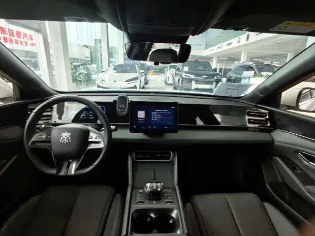 BYD Qin L — Фото автомобиля 6