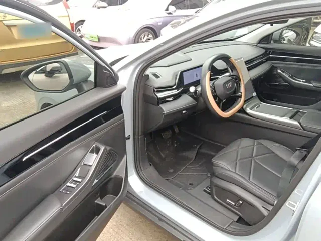 Geely Galaxy L6 — Фото автомобиля 15