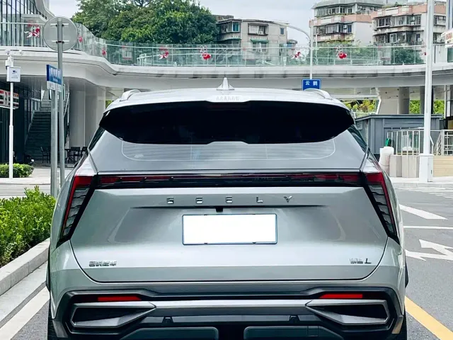 Geely Boyue L — Фото автомобиля 18