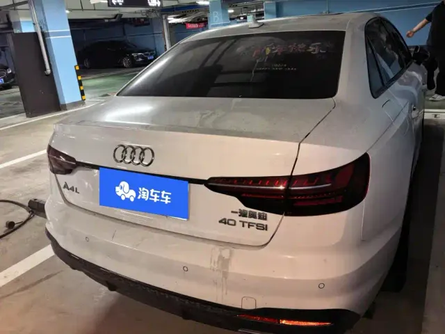 Audi A4L — Фото автомобиля 3
