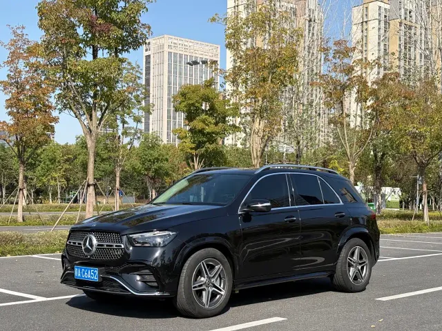 Фотография автомобиля — Mercedes-Benz GLE-Class