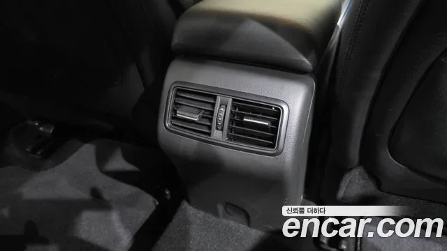 Renault Korea SM6 — Фото автомобиля 25