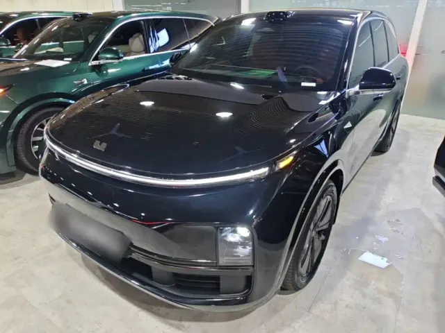 Фотография автомобиля — Li Auto L8