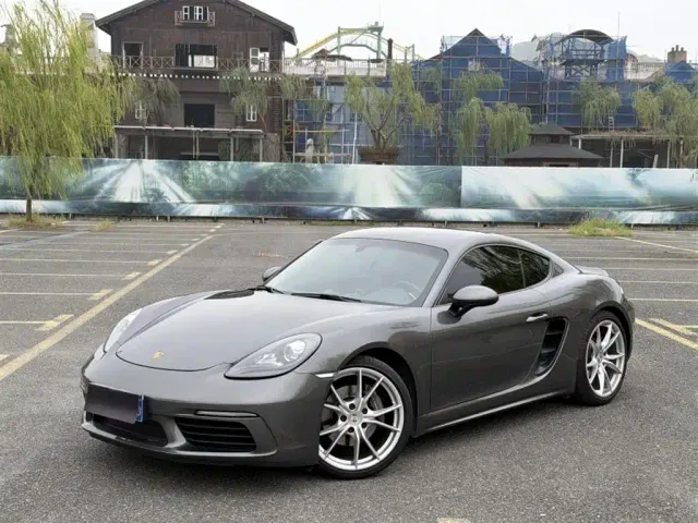 Фотография автомобиля — Porsche 718