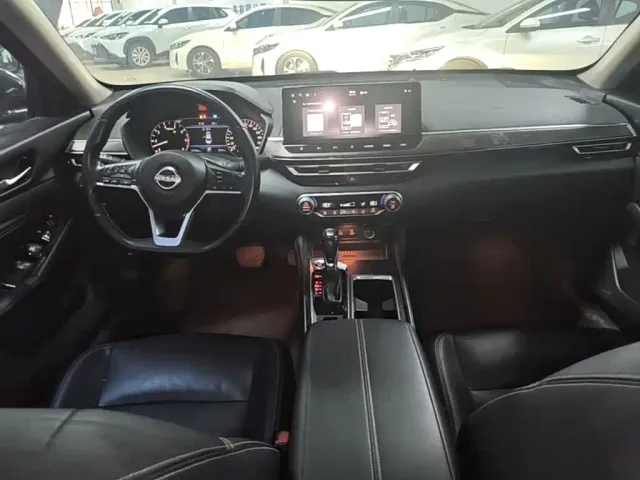 Nissan Teana — Фото автомобиля 9