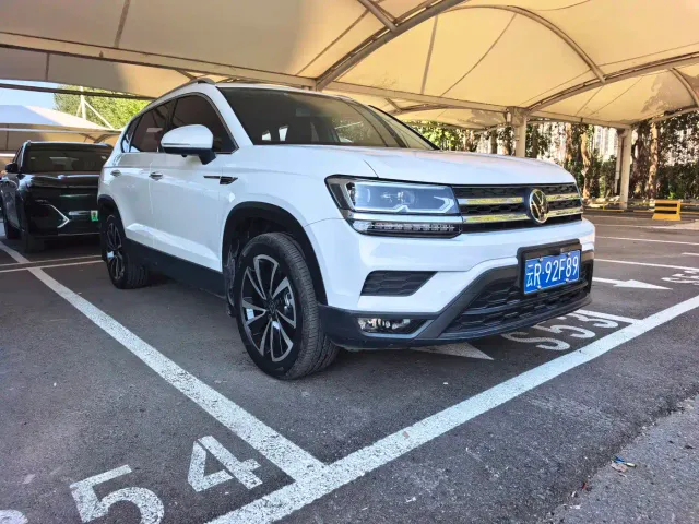 Volkswagen Tharu — Фото автомобиля 3