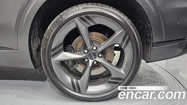 Genesis GV70 2.5T Бензин 2WD — Фото автомобиля 21