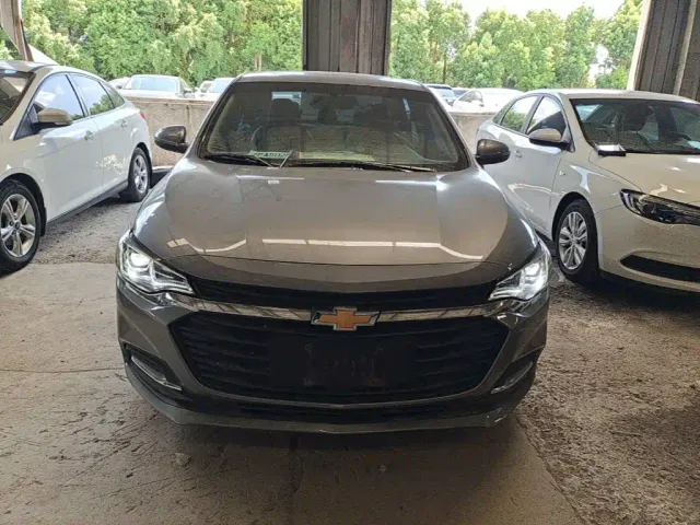 Chevrolet Monza — Фото автомобиля 2