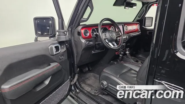 Jeep Wrangler JL — Фото автомобиля 10
