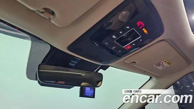 Kia Carnival Generation 4 — Фото автомобиля 30