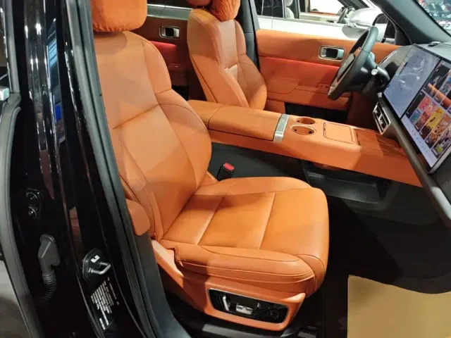 Li Auto L7 — Фото автомобиля 24