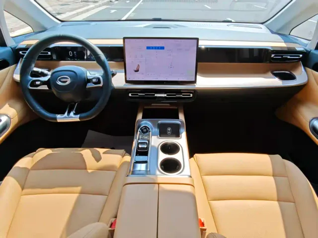 GAC Trumpchi E8 — Фото автомобиля 11