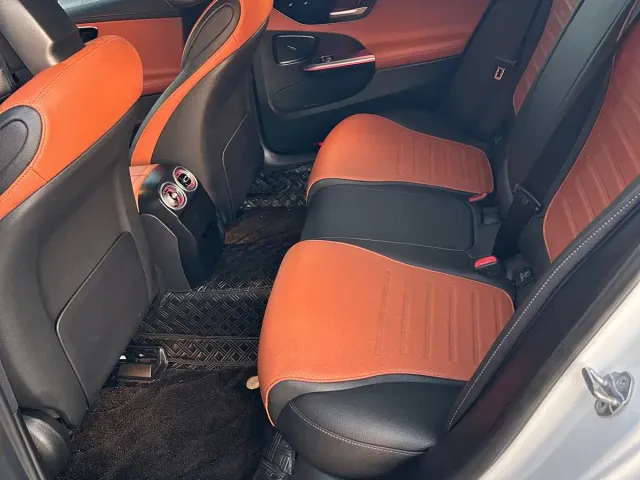 Mercedes-Benz C-Class — Фото автомобиля 6