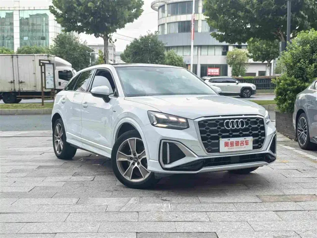 Audi Q2L — Фото автомобиля 3