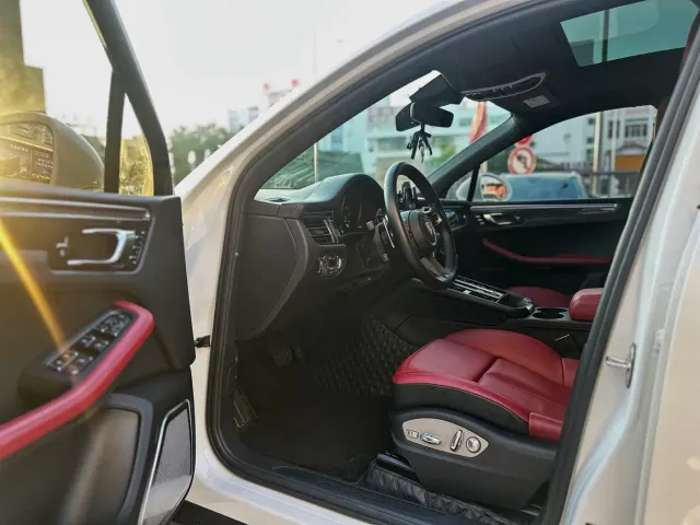 Porsche Macan — Фото автомобиля 7