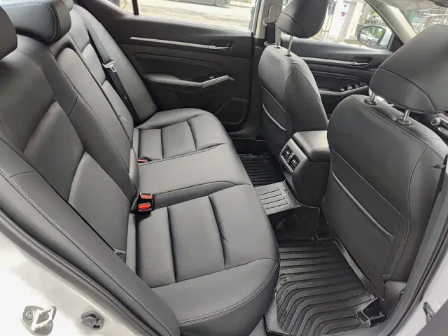Nissan Teana — Фото автомобиля 11