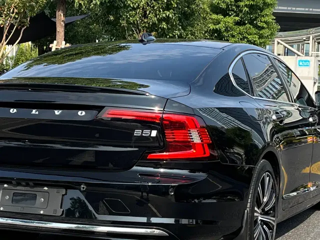 Volvo S90 — Фото автомобиля 6