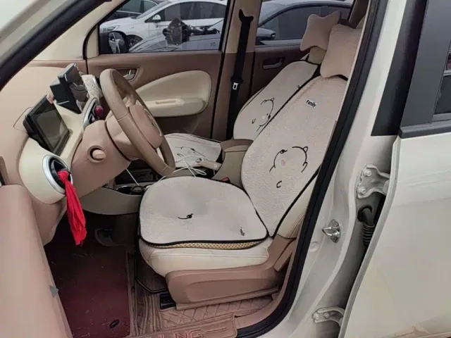 Wuling Hongguang Mini EV — Фото автомобиля 14