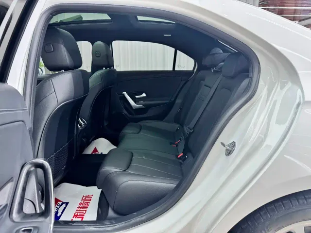 Mercedes-Benz A-Class — Фото автомобиля 9