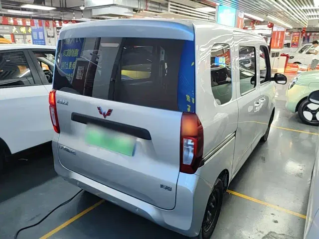 Wuling Motors Wuling Zhiguang NEV 2025 Standard Version — Фото автомобиля 6