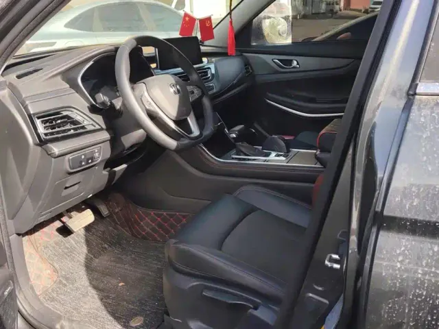 Changan CS75 — Фото автомобиля 9