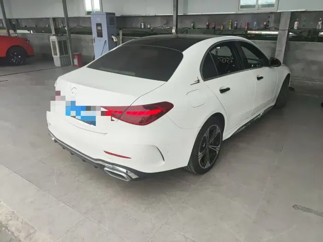 Mercedes-Benz C-Class — Фото автомобиля 2