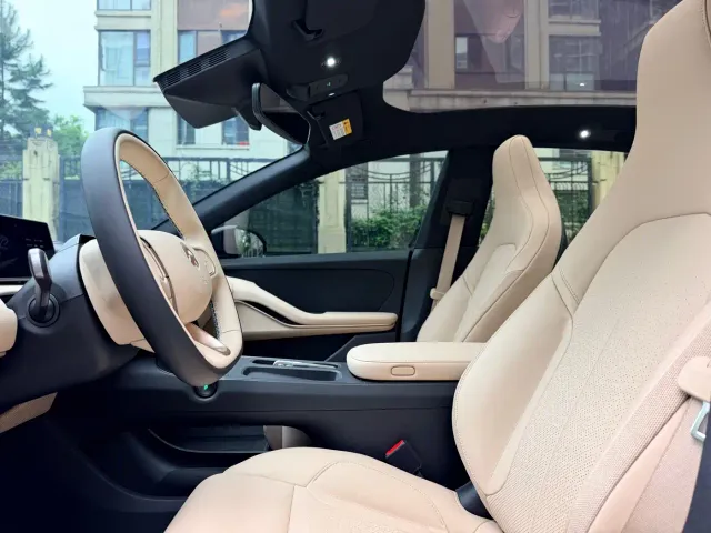 Nio ET5 Touring — Фото автомобиля 8