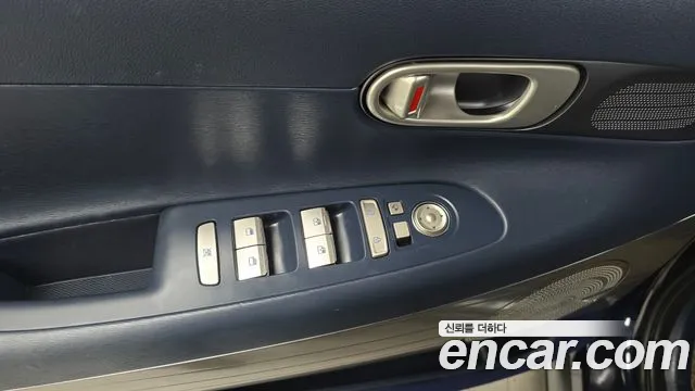 Hyundai Nexo Nexo Premium — Фото автомобиля 16