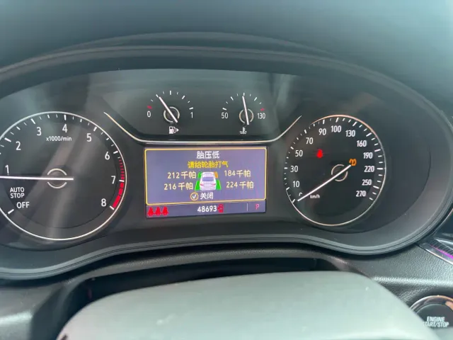 Buick Regal — Фото автомобиля 15