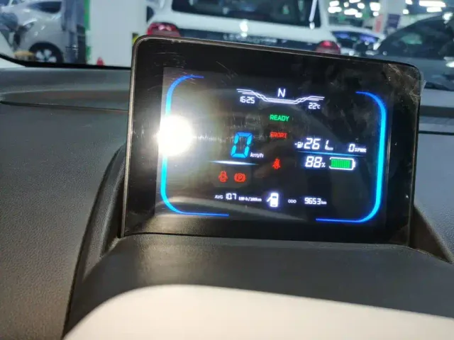 Changan Lumin — Фото автомобиля 11