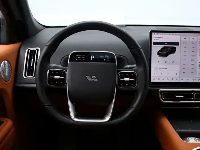 Li Auto L7 — Фото автомобиля 7