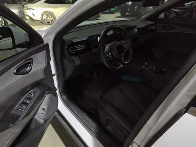 BYD Seal 06 — Фото автомобиля 18