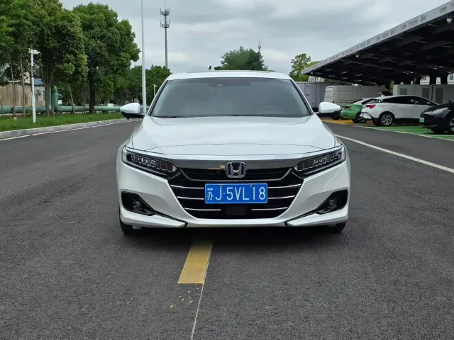 Honda Accord — Фото автомобиля 2