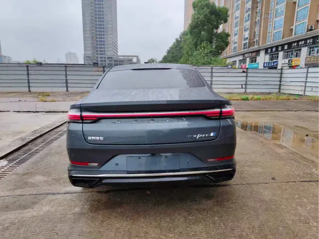 Geely Xingrui — Фото автомобиля 10