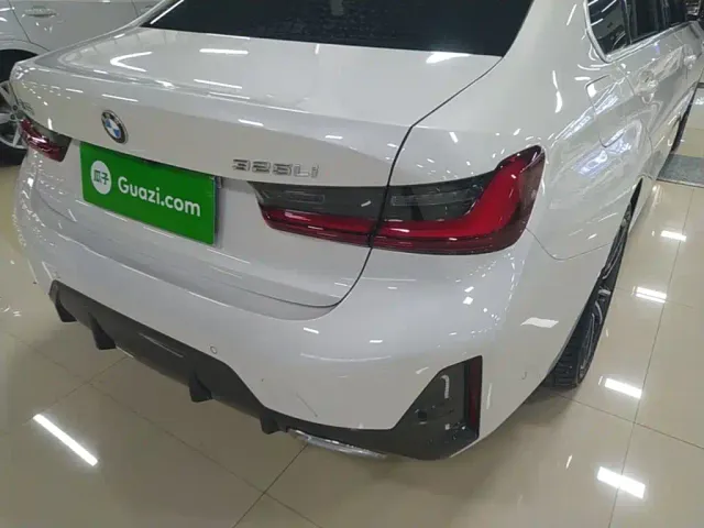 BMW 3 Series — Фото автомобиля 7