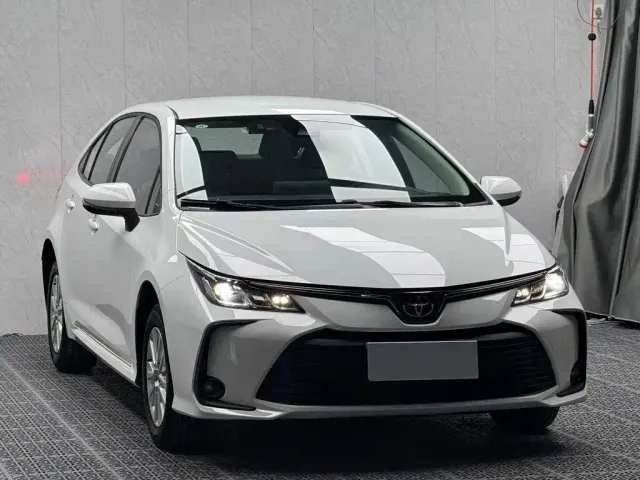 Toyota Corolla — Фото автомобиля 3