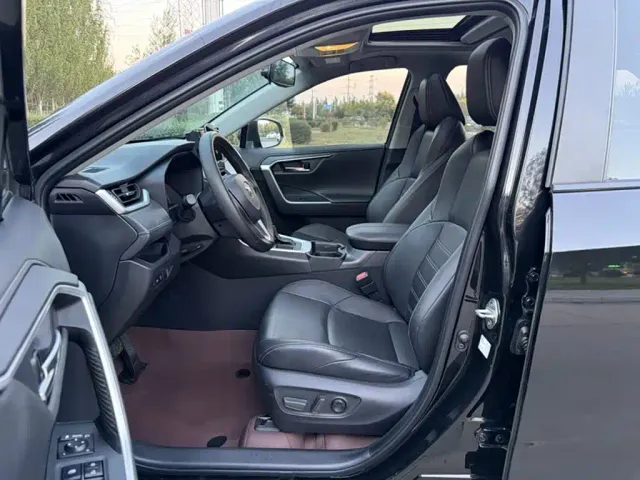 Toyota Wildlander — Фото автомобиля 13