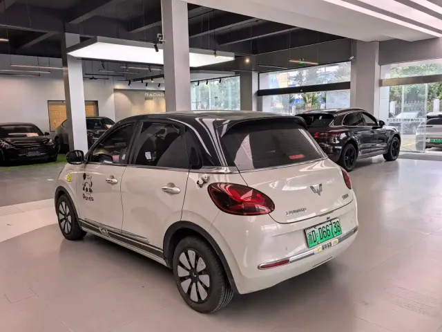 Wuling Bingo — Фото автомобиля 3