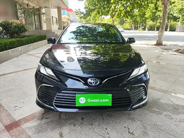 Toyota Camry — Фото автомобиля 2