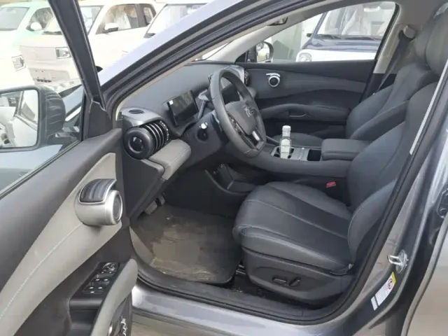BYD Yuan PLUS — Фото автомобиля 15
