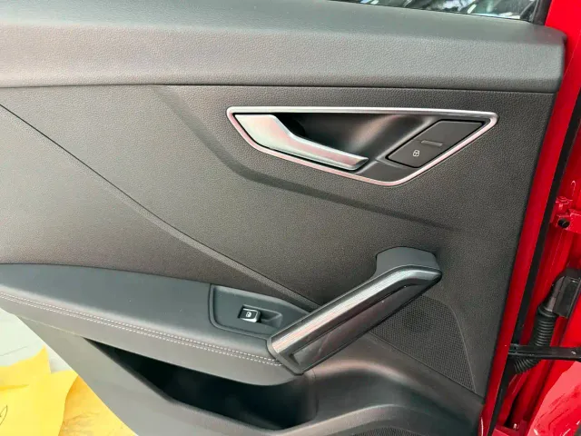 Audi Q2L — Фото автомобиля 16