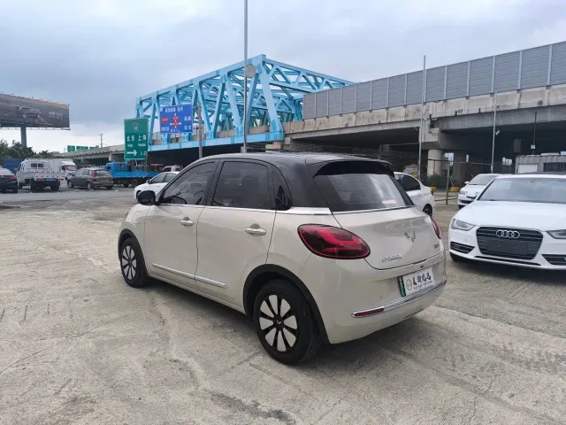 Wuling Bingo — Фото автомобиля 5