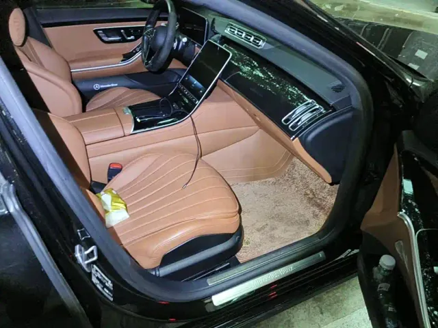 Mercedes-Benz S-Class — Фото автомобиля 12