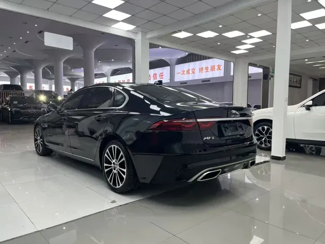 Jaguar XFL — Фото автомобиля 7