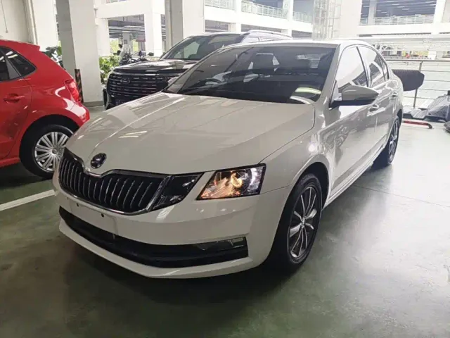 Фотография автомобиля — Skoda Octavia