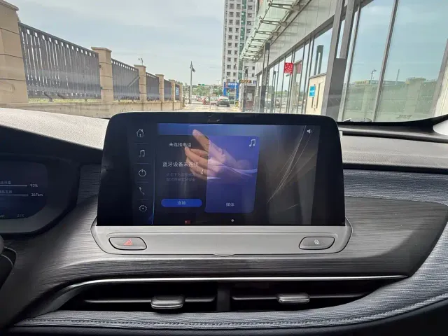 Buick Velite 6 — Фото автомобиля 11